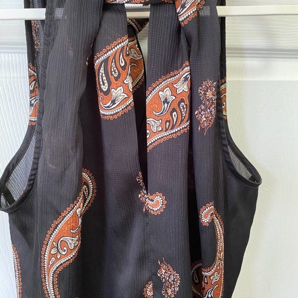 Elegant Banana Republic Women's Sleeveless Blouse M - Picture 4 of 7